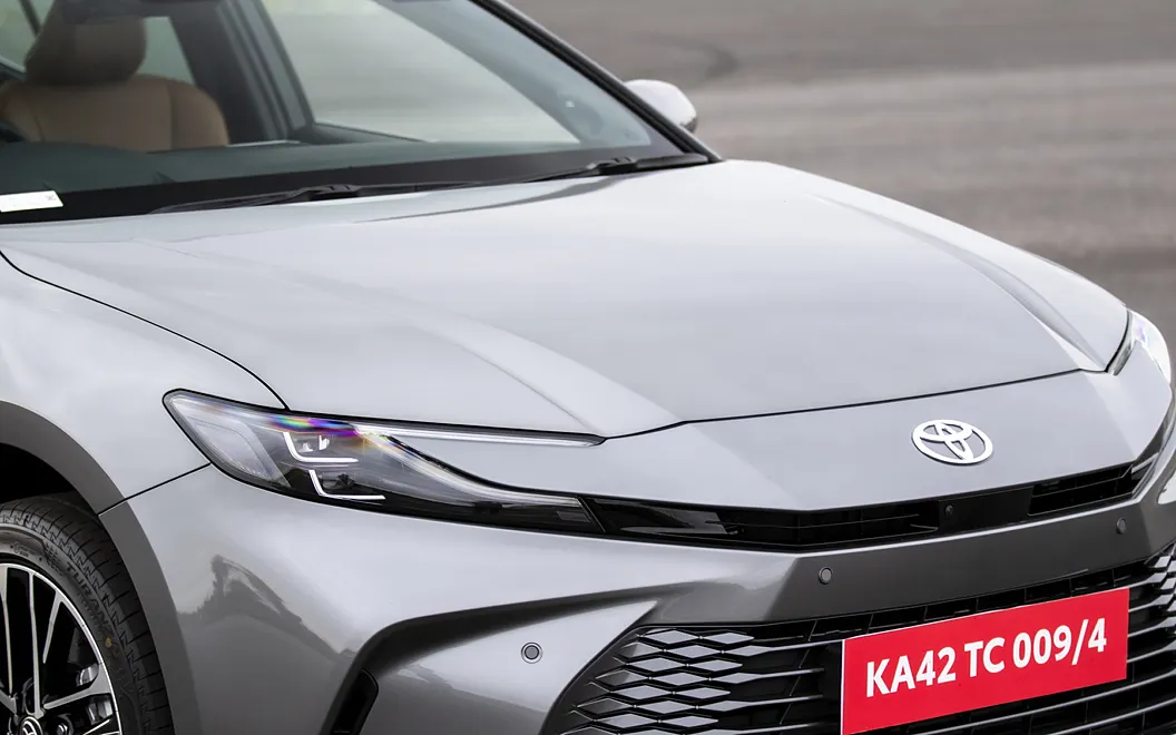 Toyota Camry Bonnet