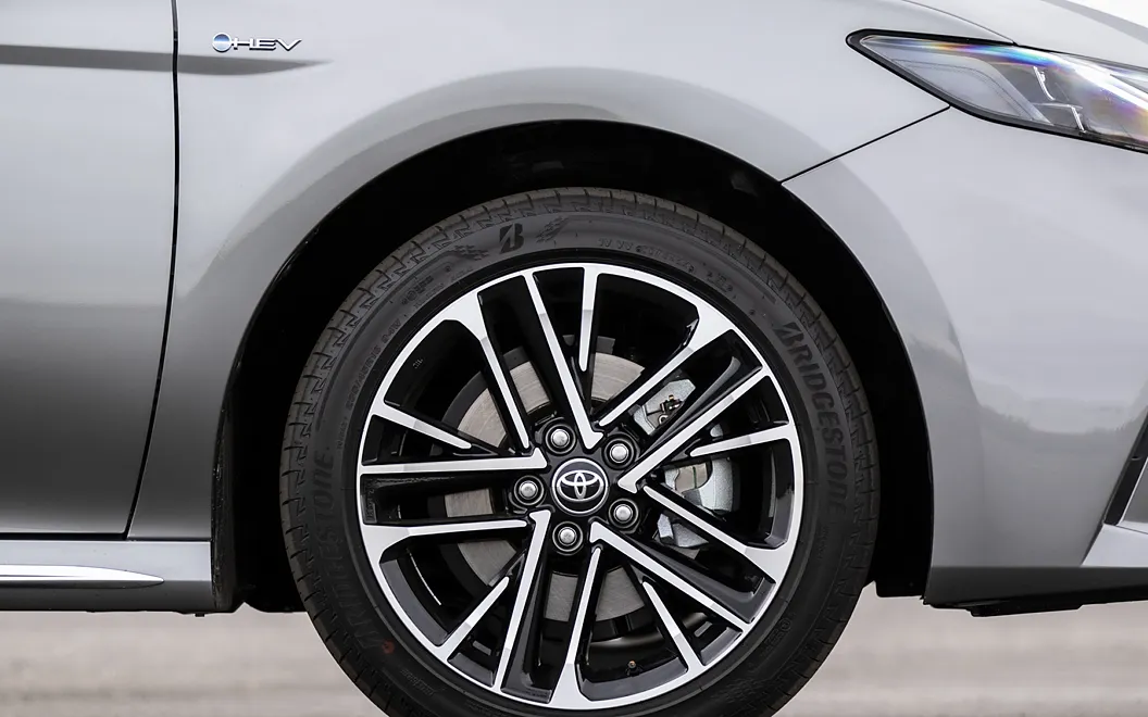 Toyota Camry Front Wheel
