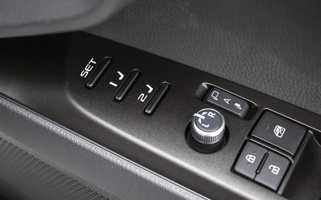 Toyota Camry ORVM Controls