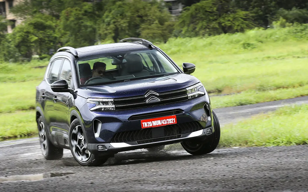 Citroen C5 Aircross Front Right View