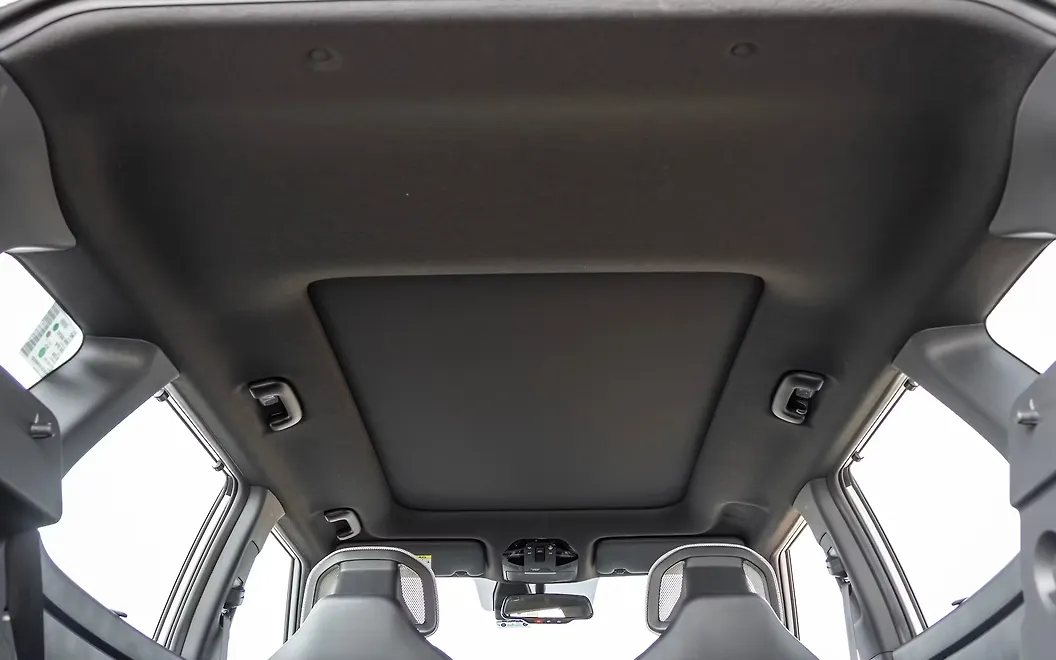 Kia Seltos Cabin Roof