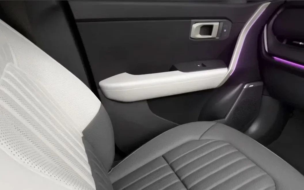 Kia Seltos Front Seats