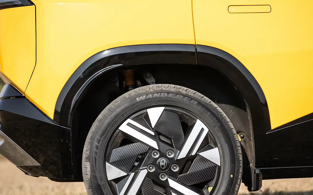 Tata Sierra Rear Wheel