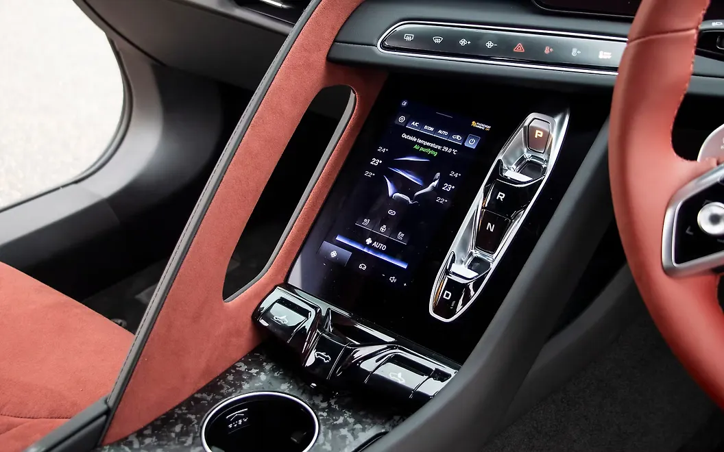 MG Cyberster Storage