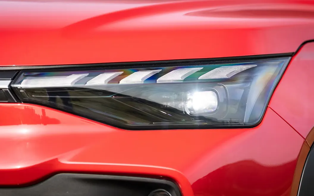 Maruti Suzuki Victoris Head Light