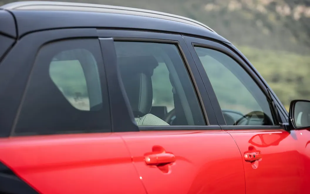 Maruti Suzuki Victoris Side Top