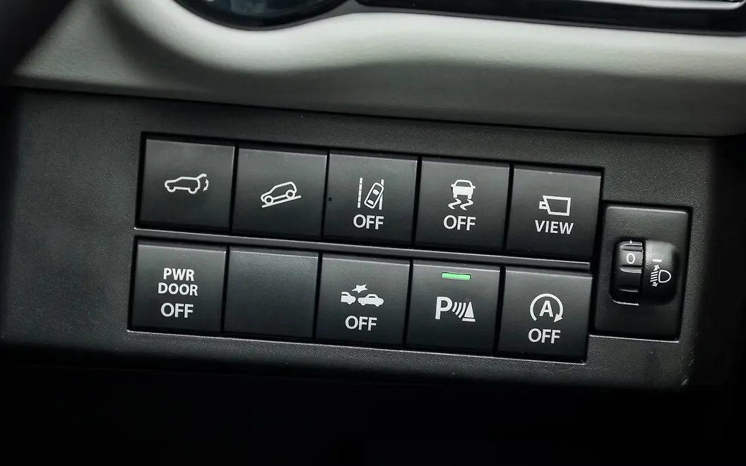 Maruti Suzuki Victoris Dashboard Switches
