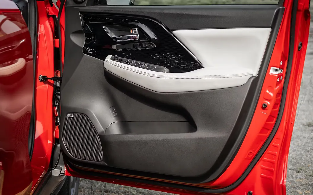 Maruti Suzuki Victoris Driver Door