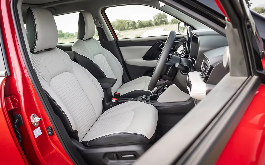 Maruti Suzuki Victoris Front Seats