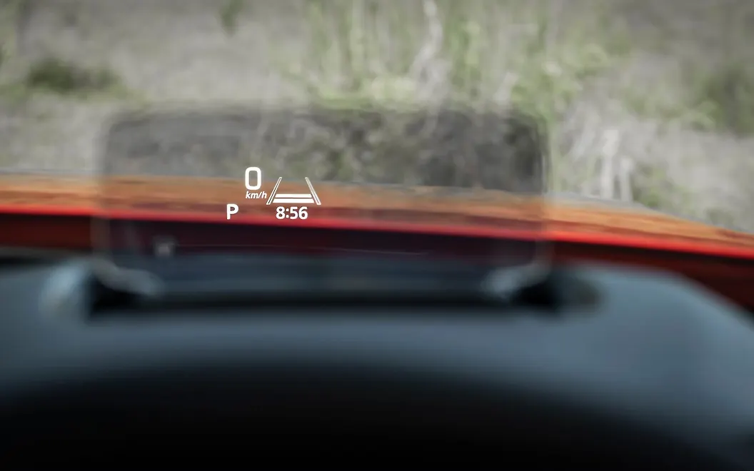 Maruti Suzuki Victoris Head Up Display