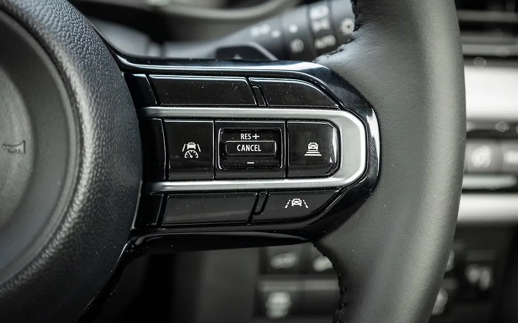Maruti Suzuki Victoris Steering Mounted Controls - Right