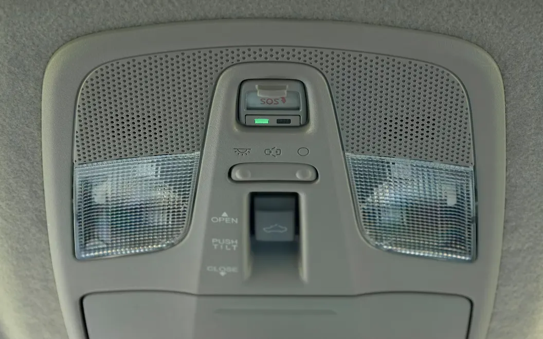Maruti Suzuki Victoris Cabin Light
