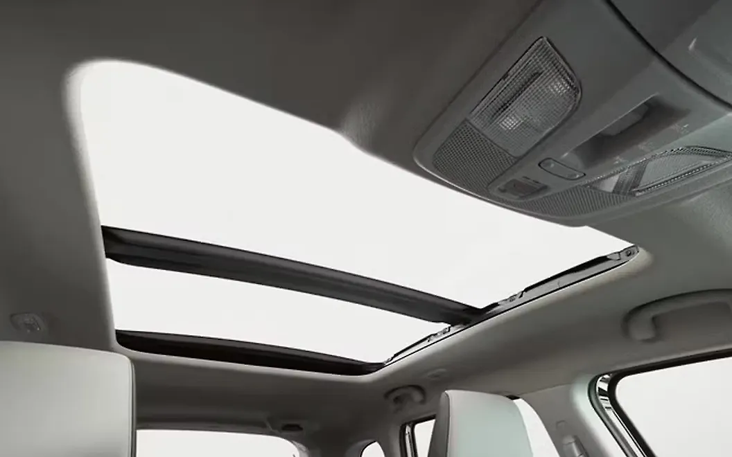 Maruti Suzuki Victoris Sunroof