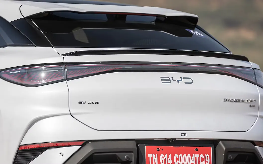 BYD Sealion 7 Back View