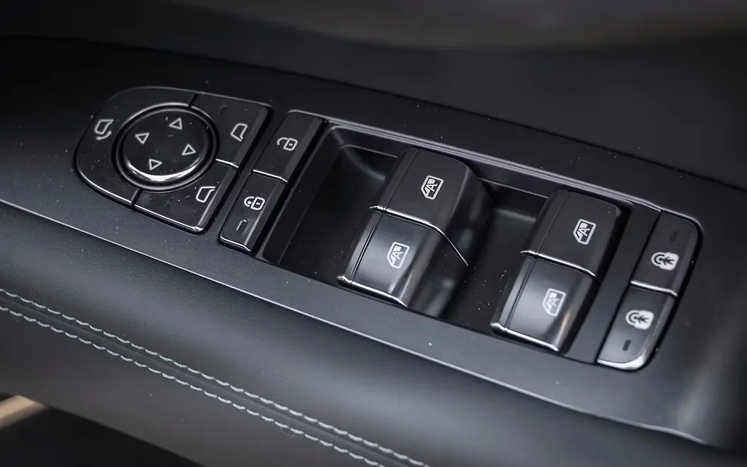 BYD Sealion 7 Driver Window Controls