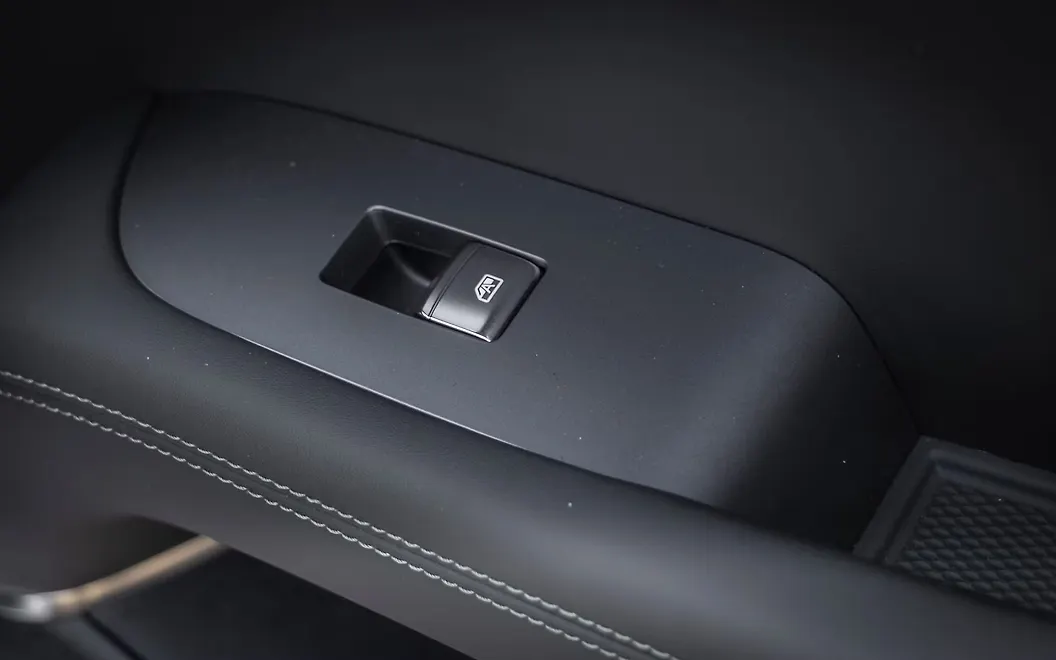 BYD Sealion 7 Passenger Window Controls