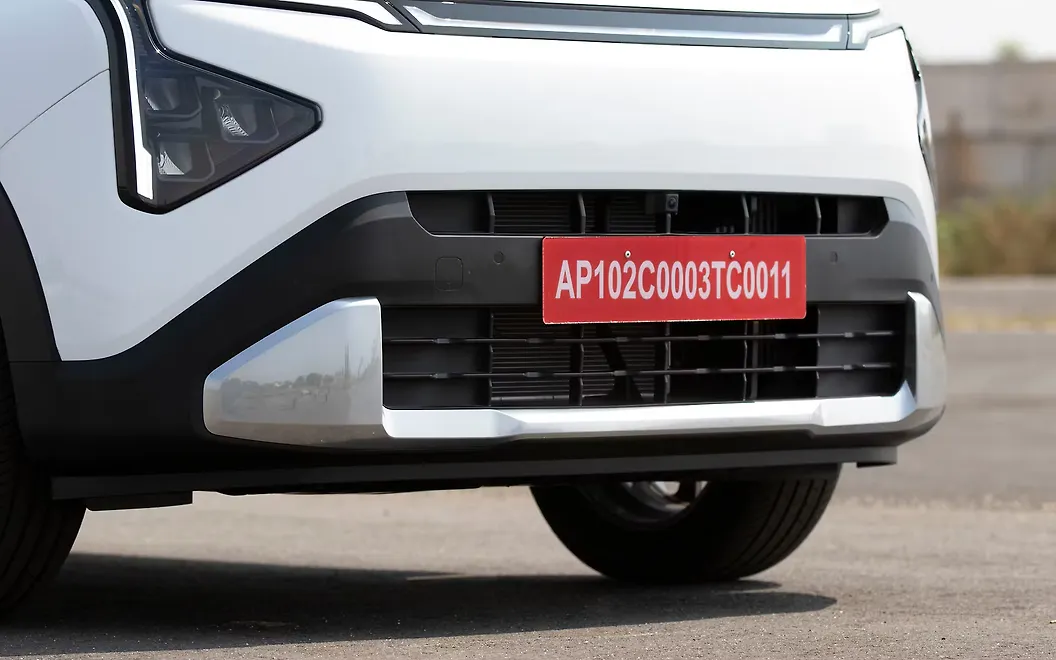 Kia Carens Clavis Front Bumper