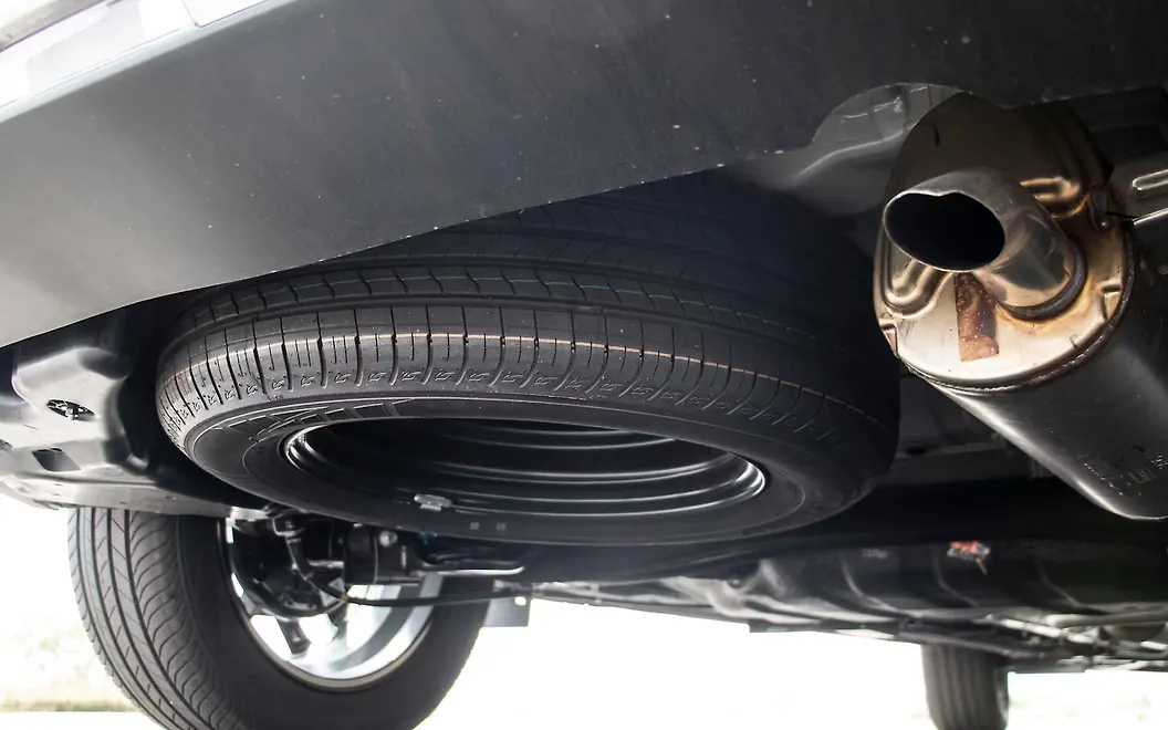 Kia Carens Clavis Tyre