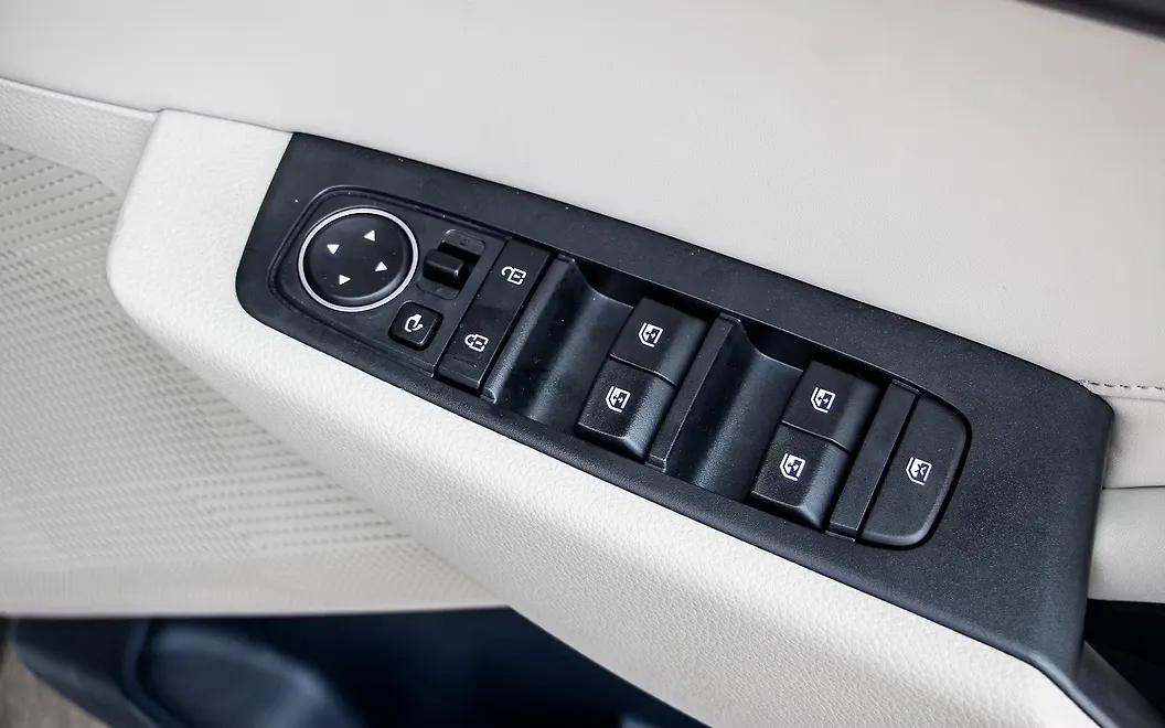 Kia Carens Clavis Driver Window Controls