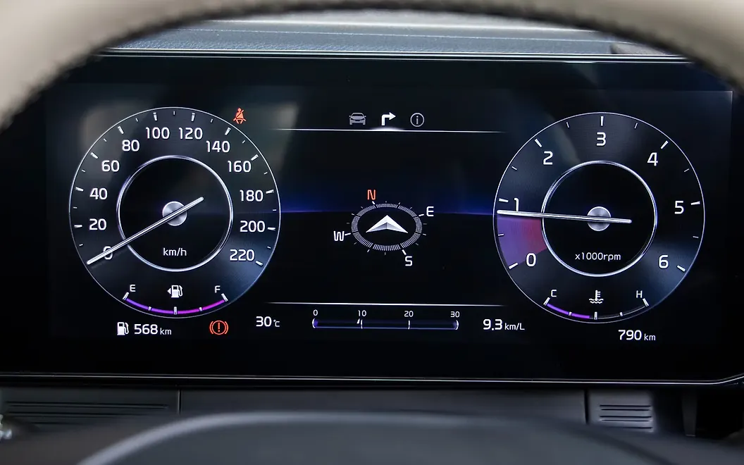 Kia Carens Clavis Dashbaord Display
