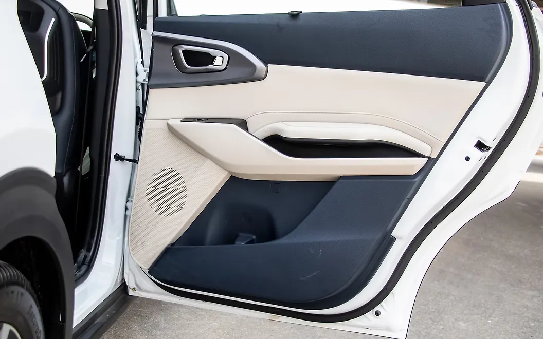 Kia Carens Clavis Rear Passenger Door