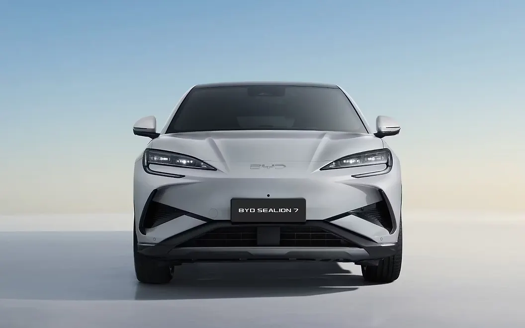 BYD Sealion 7 Front View