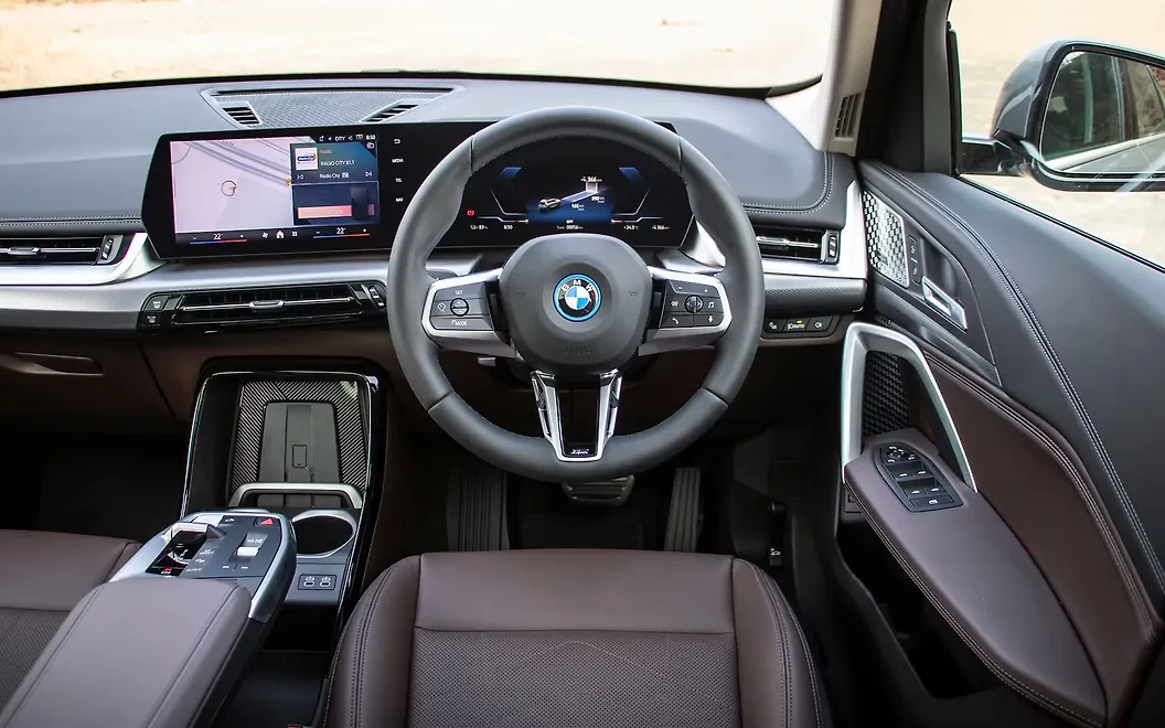 BMW iX1 LWB Steering