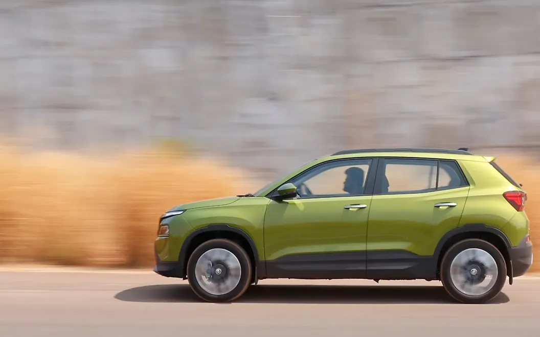 Skoda Kylaq Right View