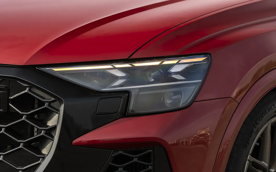 Audi RS Q8 Performance Turn Indicators