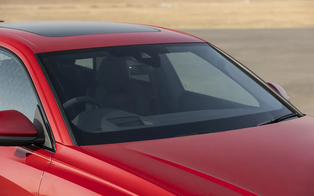 Audi RS Q8 Performance Front Windscreen