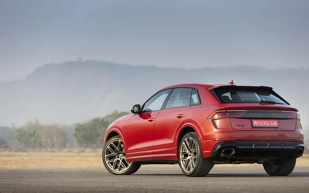 Audi RS Q8 Performance Rear Left View