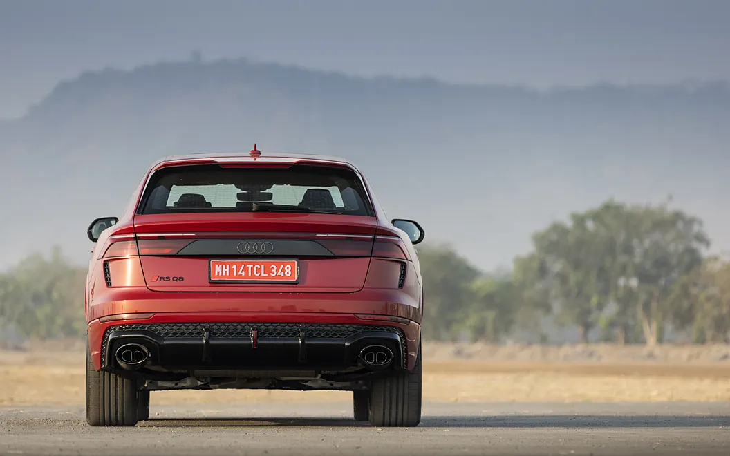 Audi RS Q8 Performance Rear View