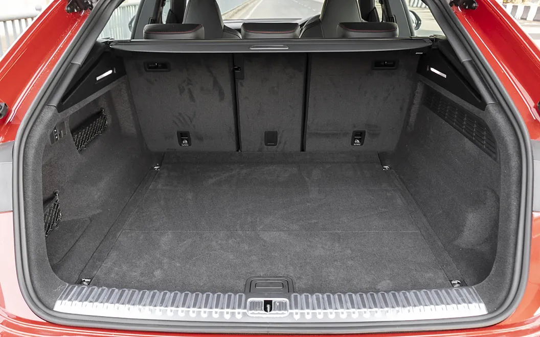 Audi RS Q8 Performance Bootspace