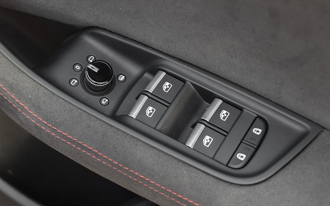 Audi RS Q8 Performance Driver Window Controls