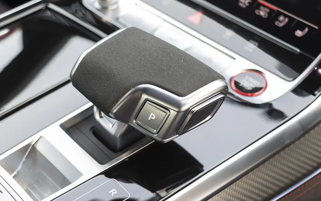 Audi RS Q8 Performance Gear Shifter