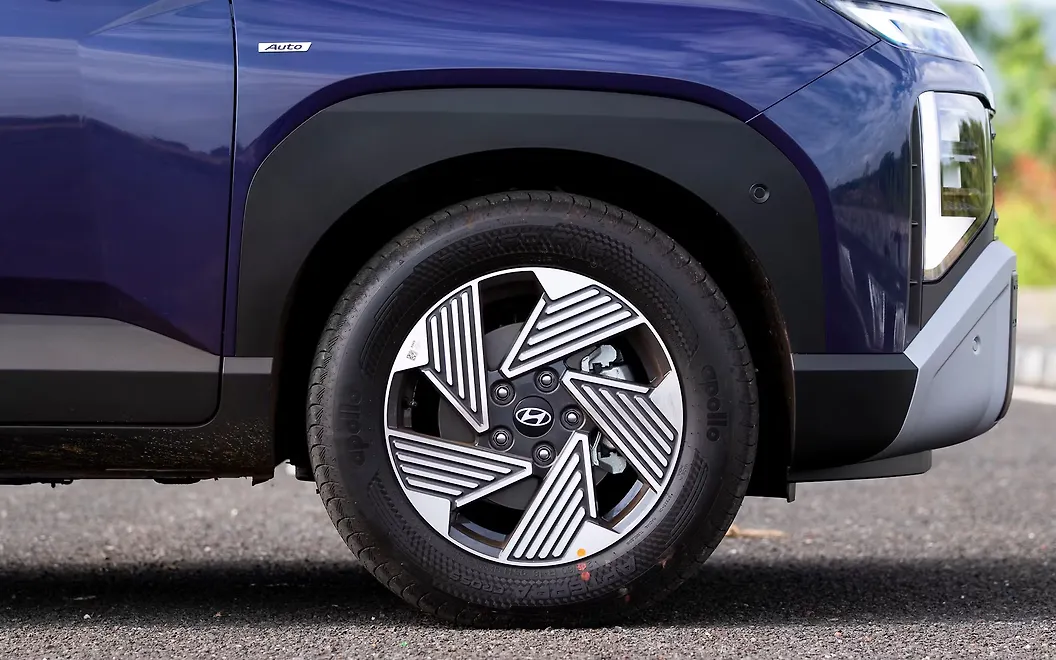 Hyundai Venue Front Wheel