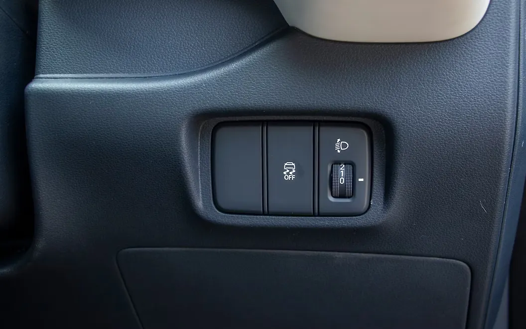 Hyundai Venue Dashboard Switches
