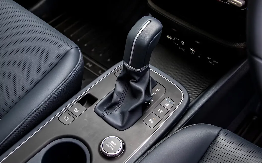 Hyundai Venue Gear Shifter