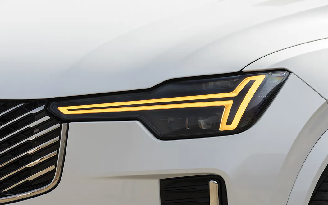 Volvo XC90 Turn Indicators