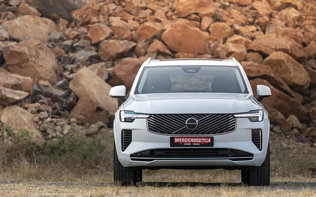 XC90 Front View