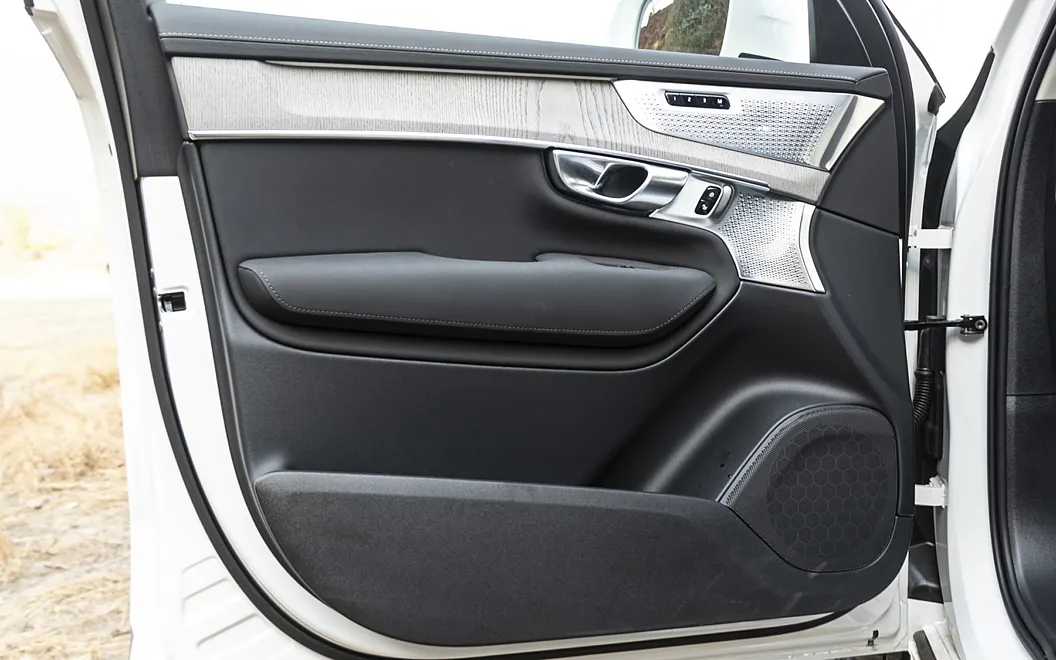 Volvo XC90 Front Passenger Door