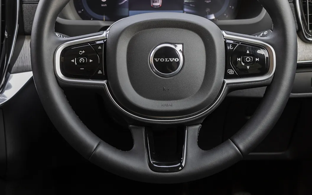Volvo XC90 Steering Mounted Controls