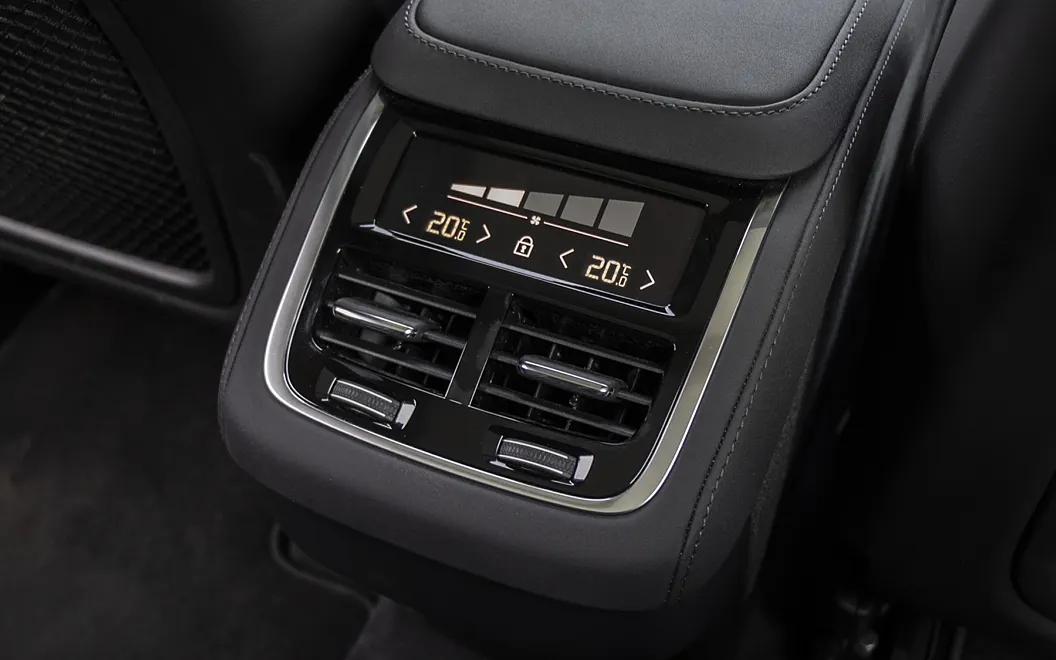 Volvo XC90 Third Row AC Controls