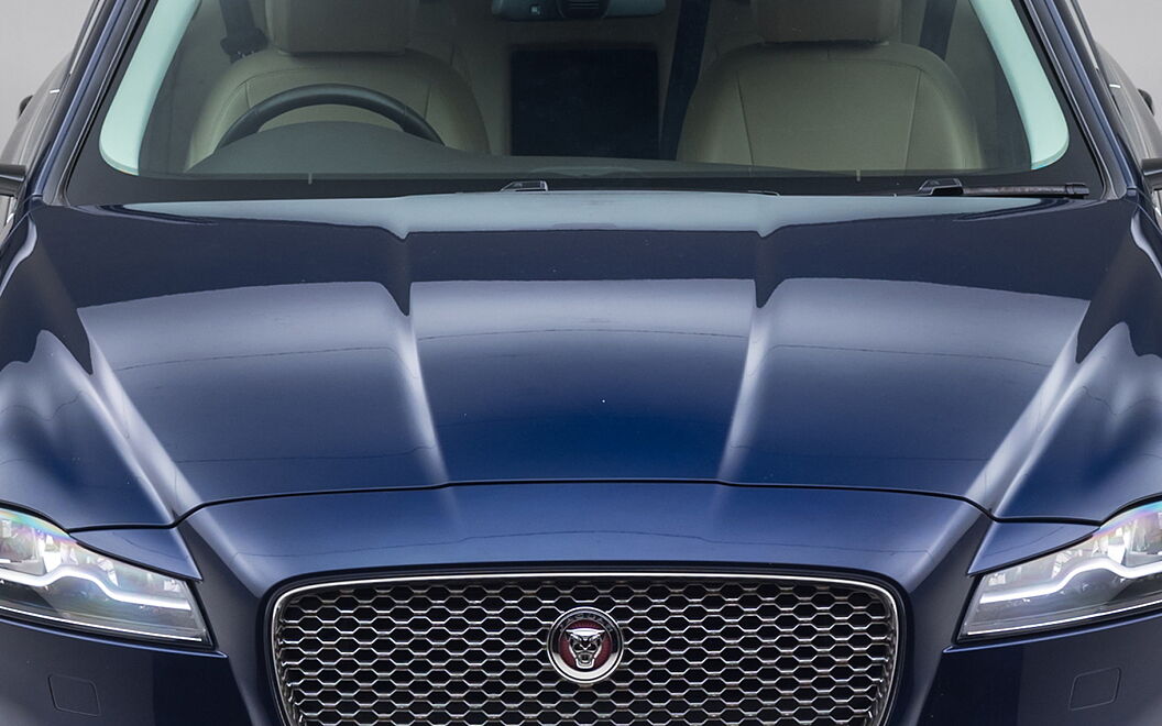Jaguar XF Bonnet