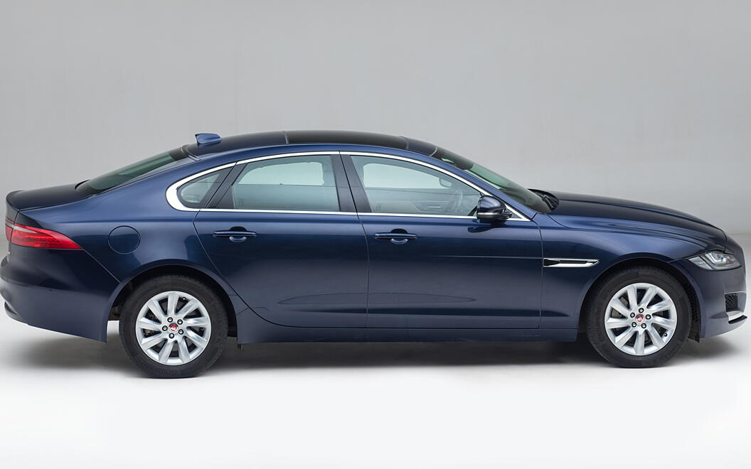 Jaguar XF - Side View | 56 Jaguar XF Images