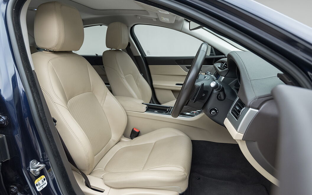 Jaguar XF Front Seats