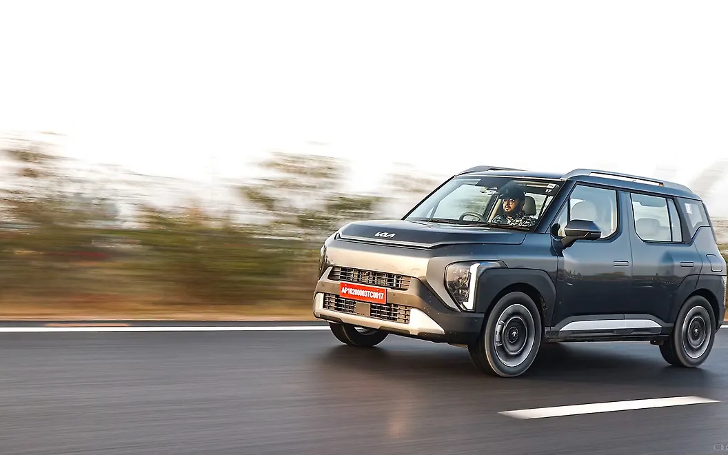 Kia Syros Front Left View