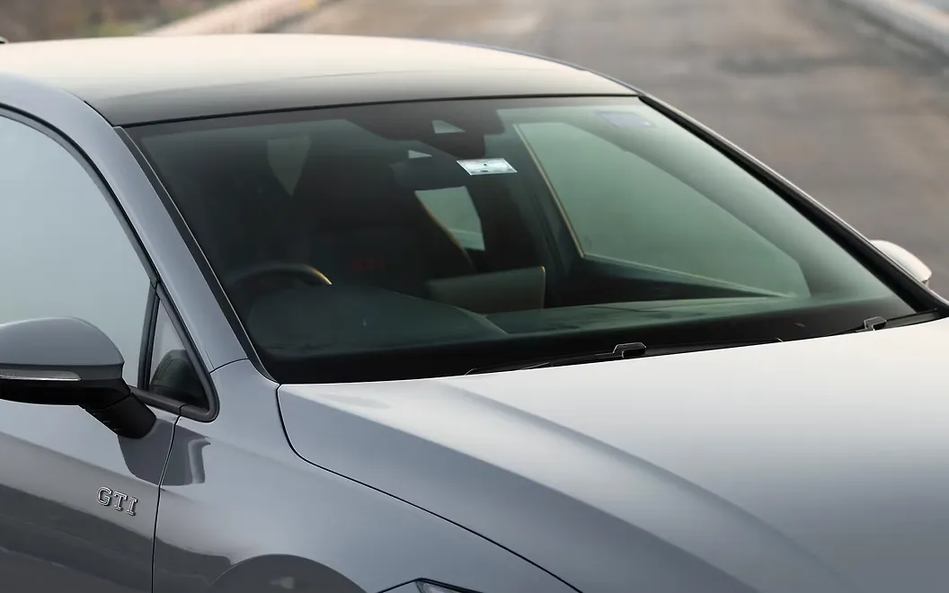 Volkswagen Golf GTI Front Windscreen