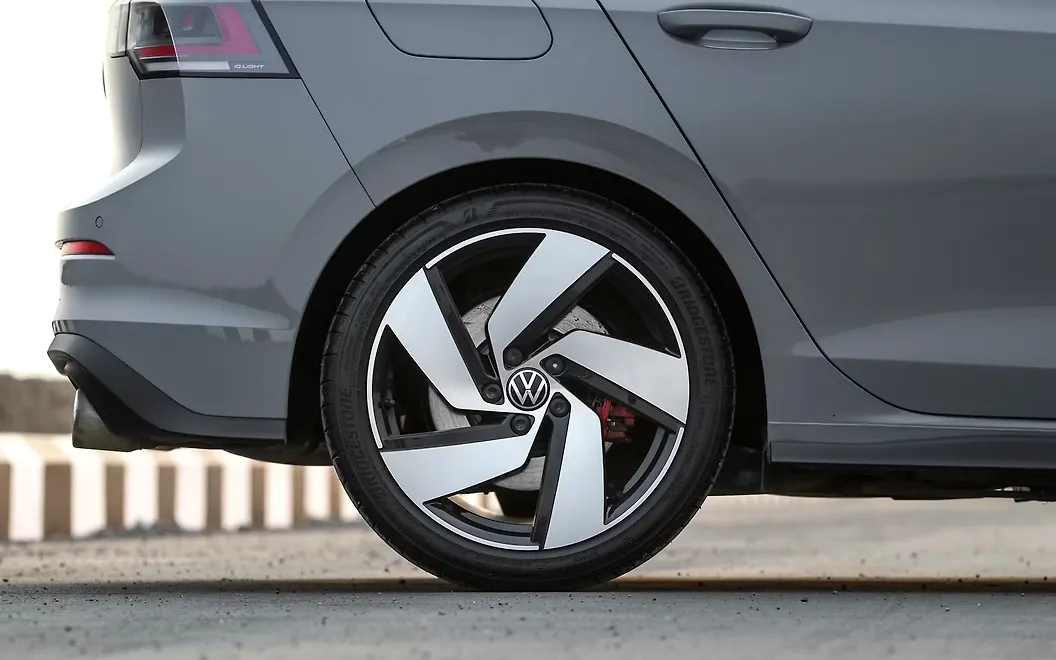 Volkswagen Golf GTI Rear Wheel
