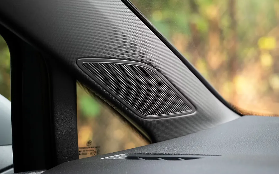 Volkswagen Golf GTI Front Tweeters